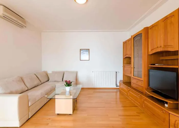 One-bedroom In Ix Διαμέρισμα *
