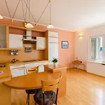 One-bedroom In Ix קריקווניצה